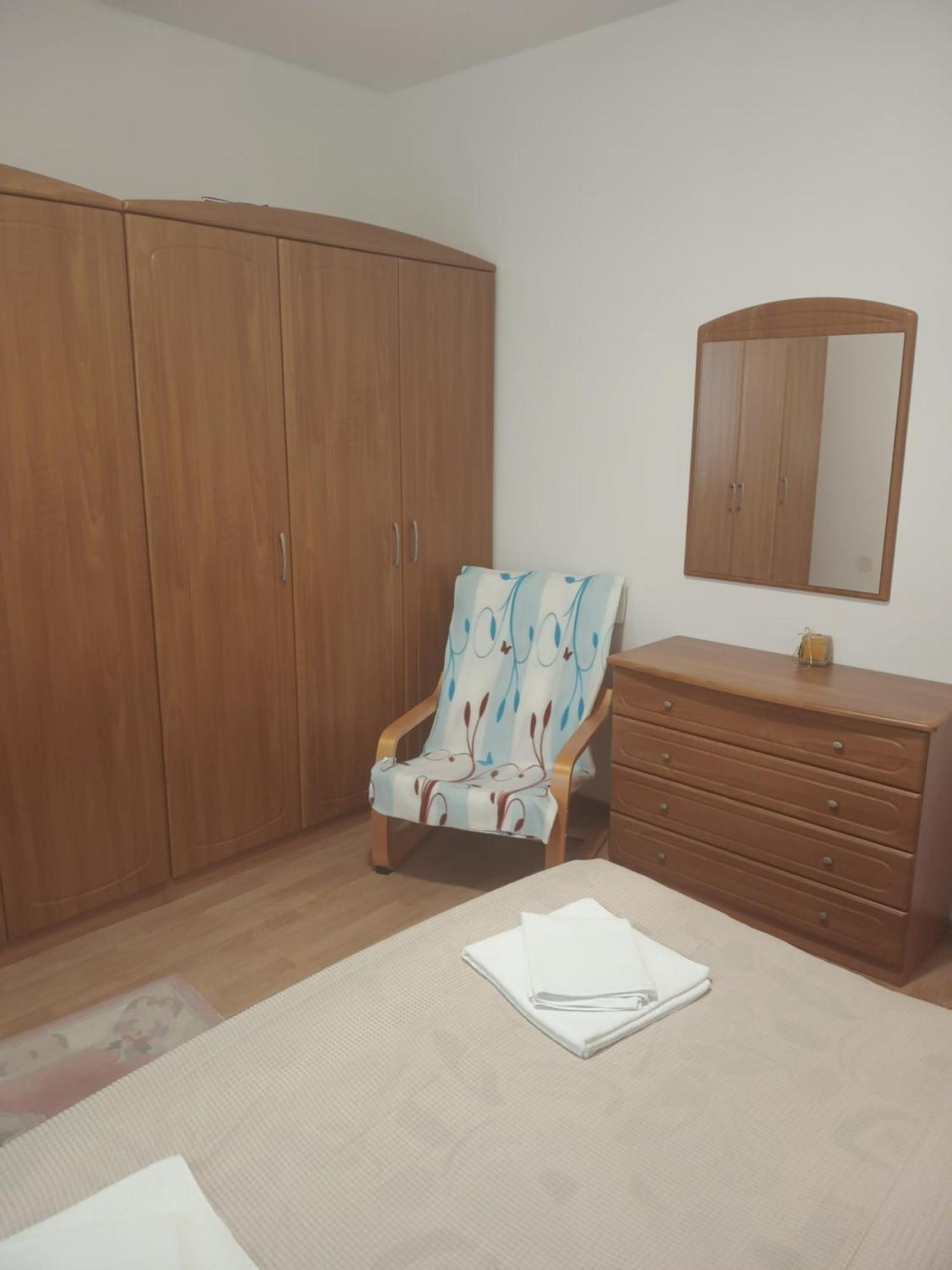 Livaja -100m2 ,free Parking, Klima,wifi Apartma Zadar